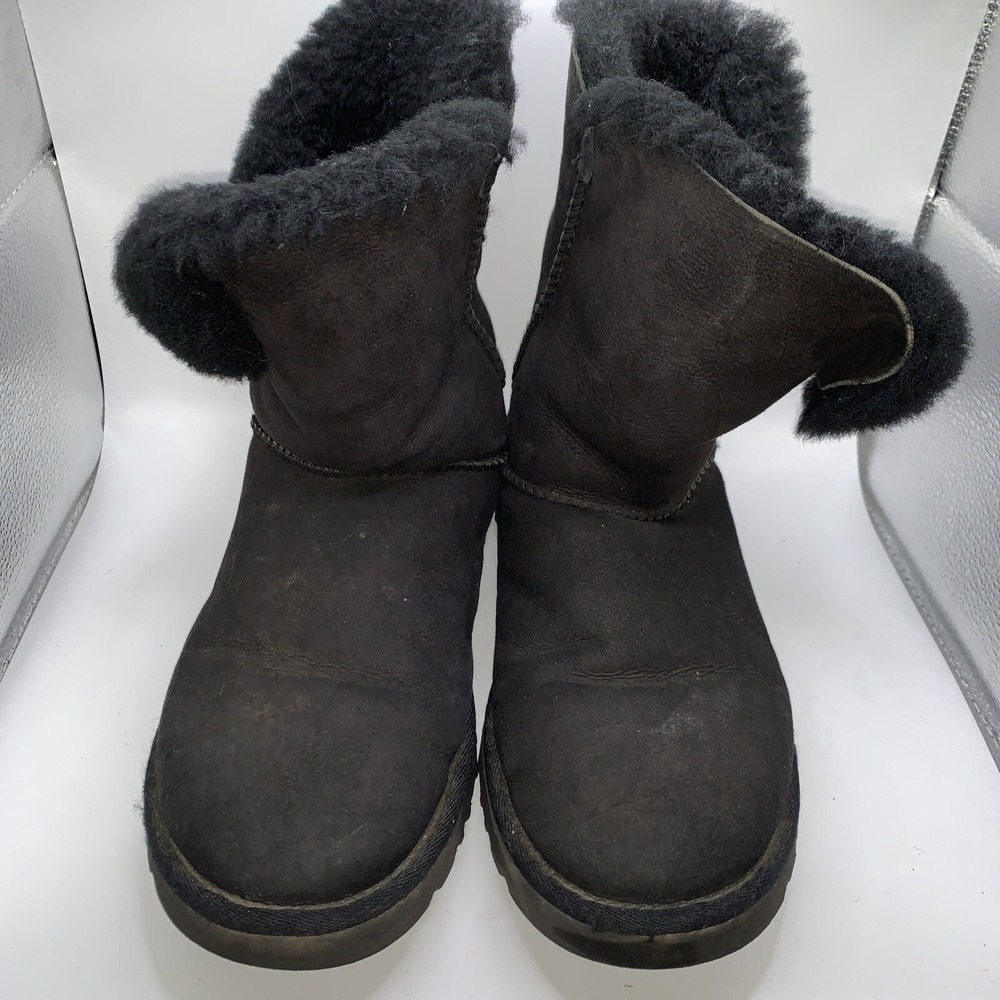UGG Australia Mini Bailey Button II Size 7 Women's Short Winter Boots - Black